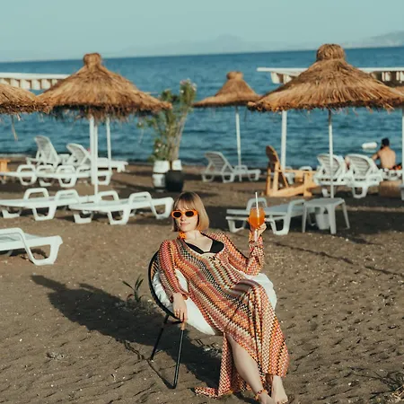 Hotel Flow Surf & 3*