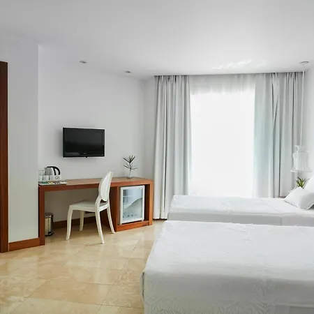 弗洛达特卡冲浪及海滩酒店