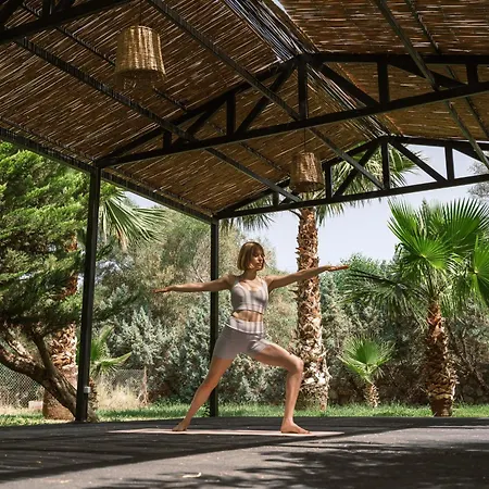 弗洛达特卡冲浪及海滩酒店 酒店 3*